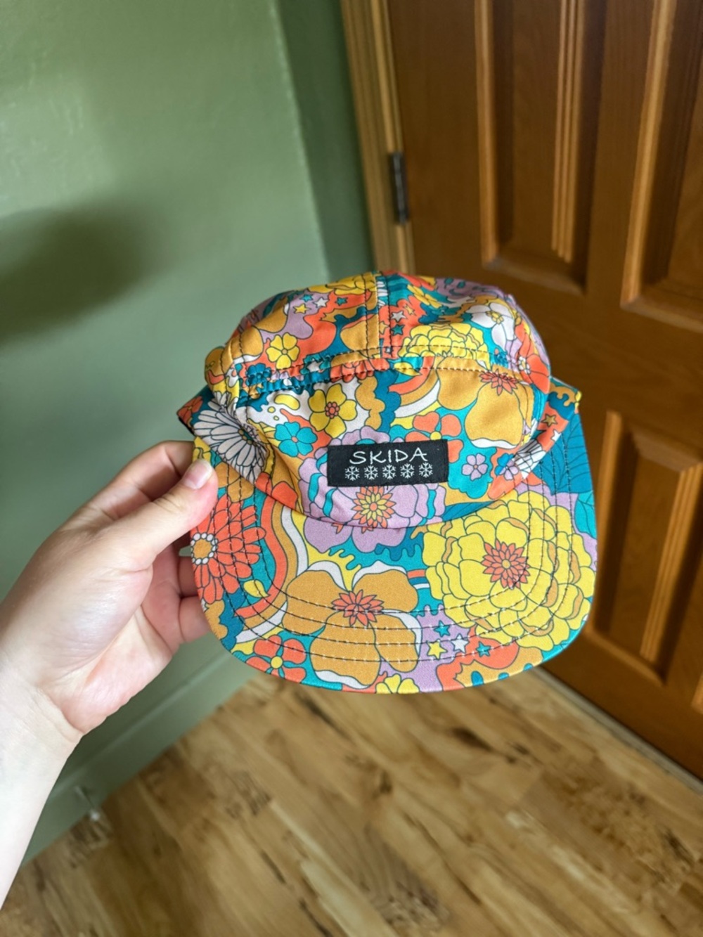 Skida Floral 5-Panel Cap in Bright Multicolor - Picture 3 of 3